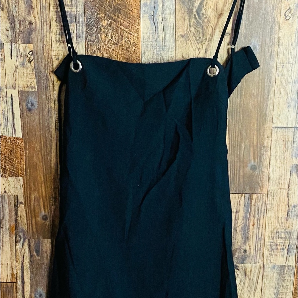 NWT White Fox woman's black sleeveless size medium open back 100% polyester